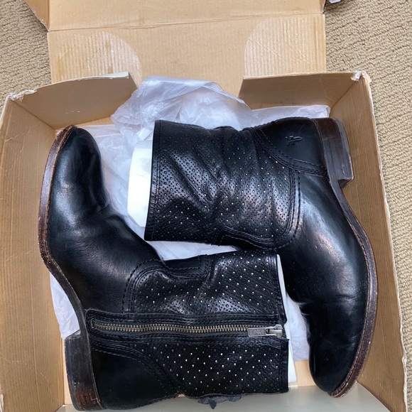 Black FRYE boots size 7.5 - Picture 2 of 5